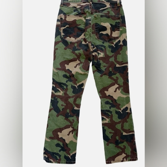 Veronica Beard Carly Kick Flare High Rise Jeans - Picture 3 of 5